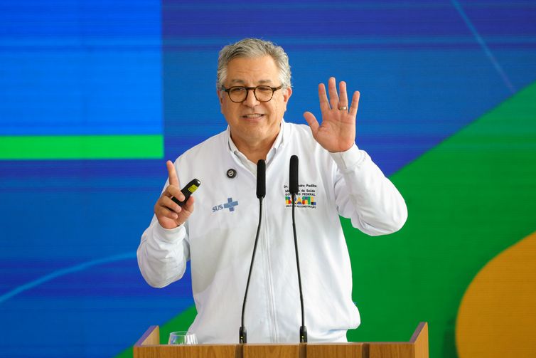 Brasília, (DF) 30/04/2025 - O ministro da Saúde, Alexandre Padilha, durante cerimonia do novo programa para acelerar o atendimento e aproximar a população dos médicos especialistas no sistema único de saúde (SUS).
Foto: Fabio Rodrigues-Pozzebom/ Agência Brasil