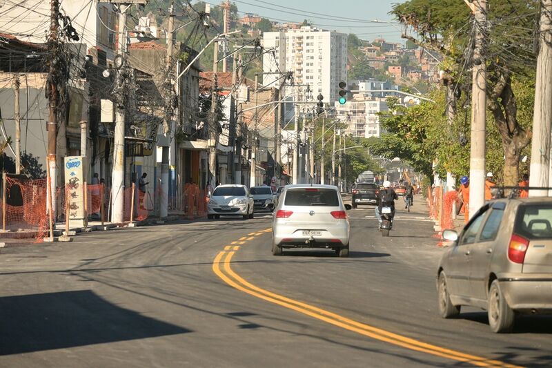 Trânsito na Rua General Castrioto, no Barreto, é reaberto – Prefeitura Municipal de Niterói