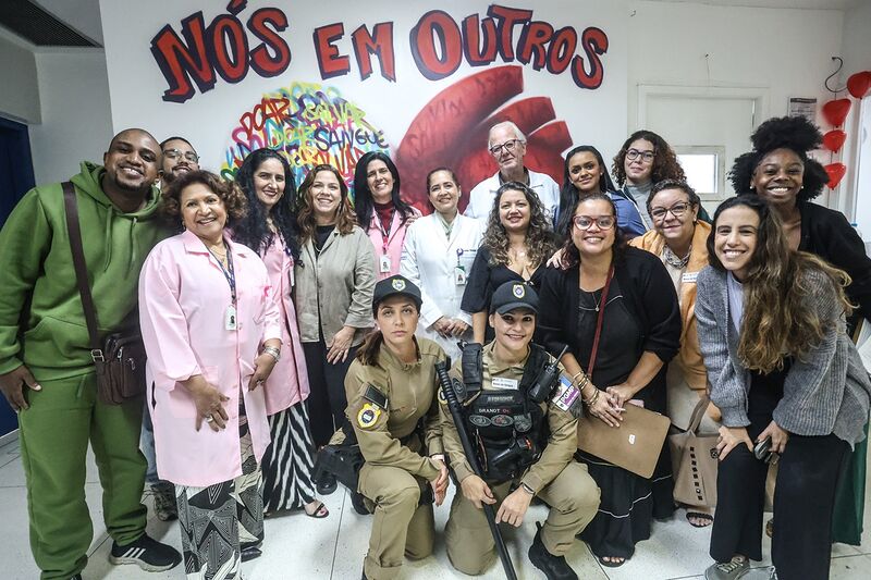 Fernanda Sixel Neves faz mobilização pela campanha “Junho Vermelho”, para doação de sangue ao Hospital Antônio Pedro