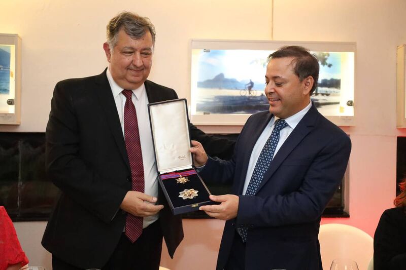 Rodrigo Neves entrega Comenda da Ordem do Mérito de Niterói ao desembargador Cláudio Brandão – Prefeitura Municipal de Niterói