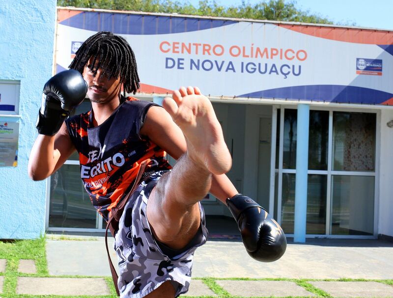 Atletas e moradores de Nova Iguaçu vencem a depressão pelo esporte