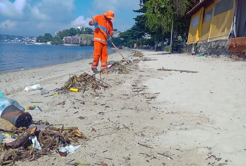 Comlurb promove ação integrada para remoção de lixo de maré, na Ilha do Governador, neste sábado – Prefeitura da Cidade do Rio de Janeiro