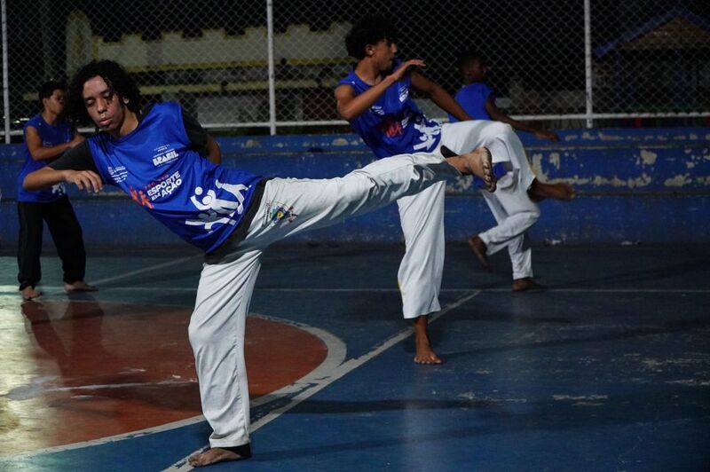 Esporte em Ação atrai gonçalenses em aulas gratuitas de Capoeira