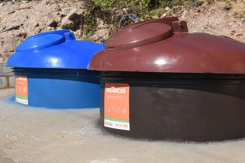 Prefeitura de Niterói instala contêineres para coleta seletiva na Ititioca – Prefeitura Municipal de Niterói