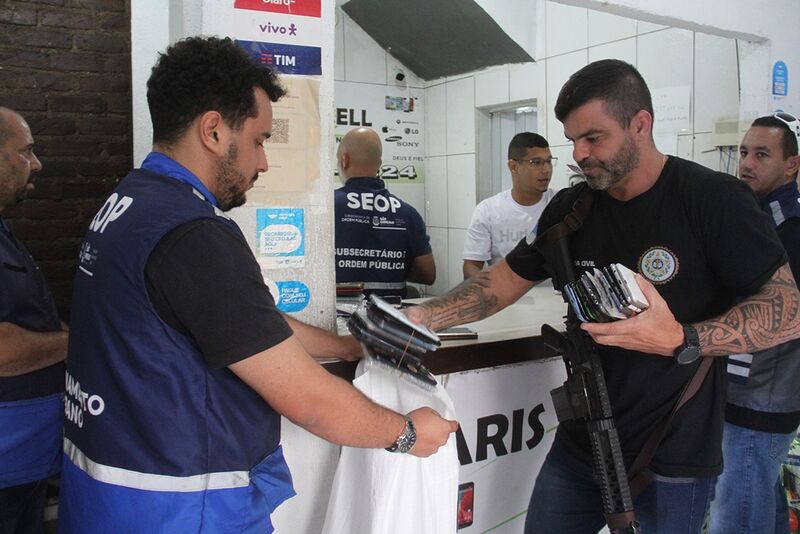 São Gonçalo interdita estabelecimentos comerciais suspeitos de receptação