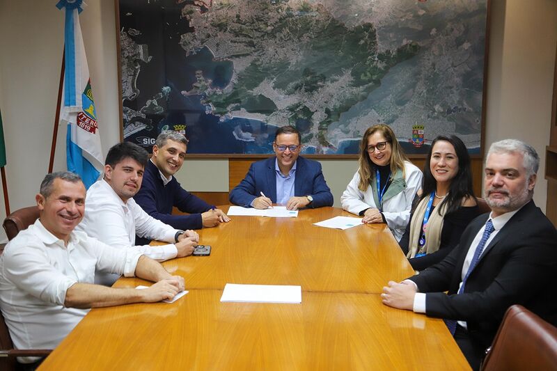 Prefeitura assina acordo com Sebrae para capacitar micro e pequenas empresas que vão aderir ao Niterói Empreendedora