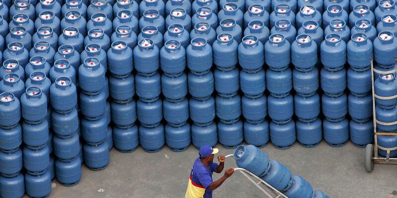 Conselho da Petrobras aprova volta da distribuição de gás de cozinha