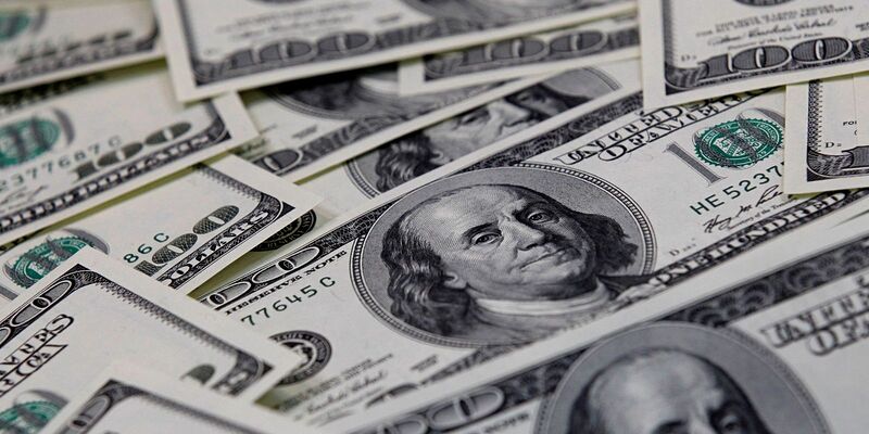 Dólar cai para R$ 5,54 com dados de desemprego nos EUA