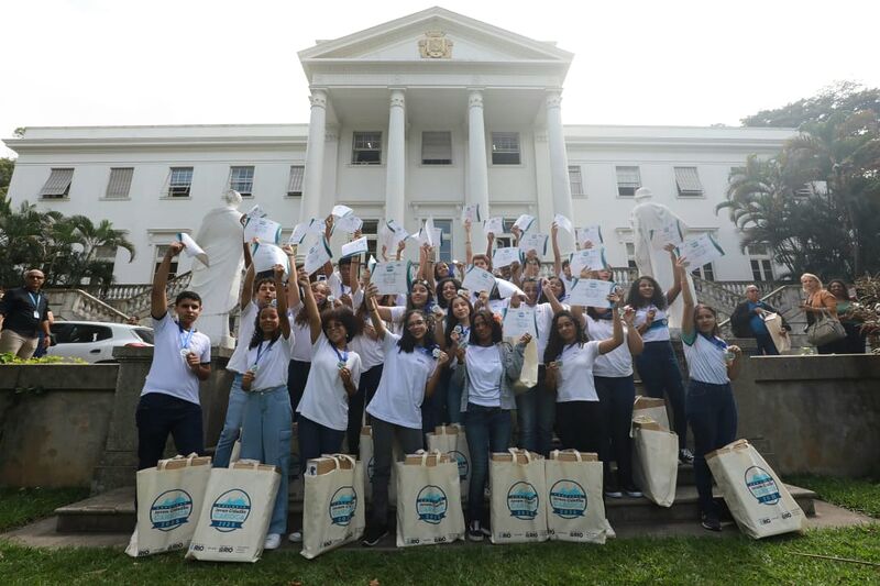 Jovem Cidadão Carioca: alunos das escolas municipais são premiados com notebooks – Prefeitura da Cidade do Rio de Janeiro