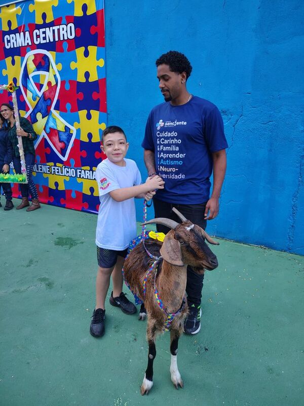 São Gonçalo promove terapia assistida por animais para autistas