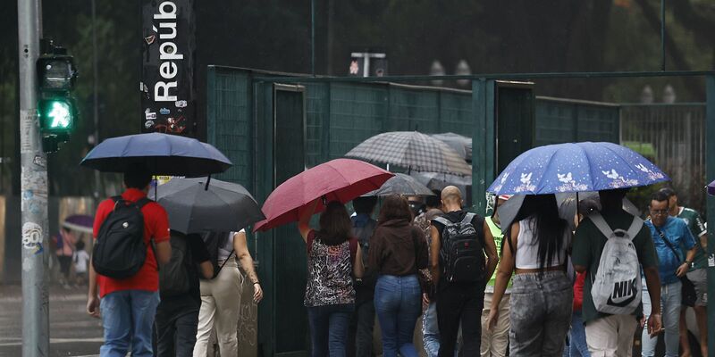 Defesa Civil de São Paulo alerta para temporais em parte do estado