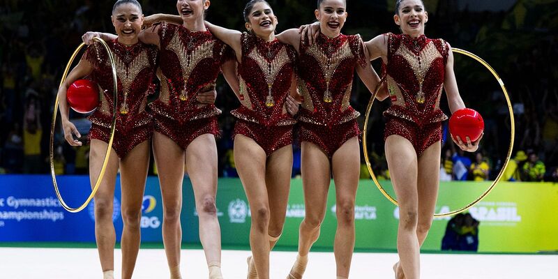 Ao som de “Evidências”, Brasil conquista prata na série mista