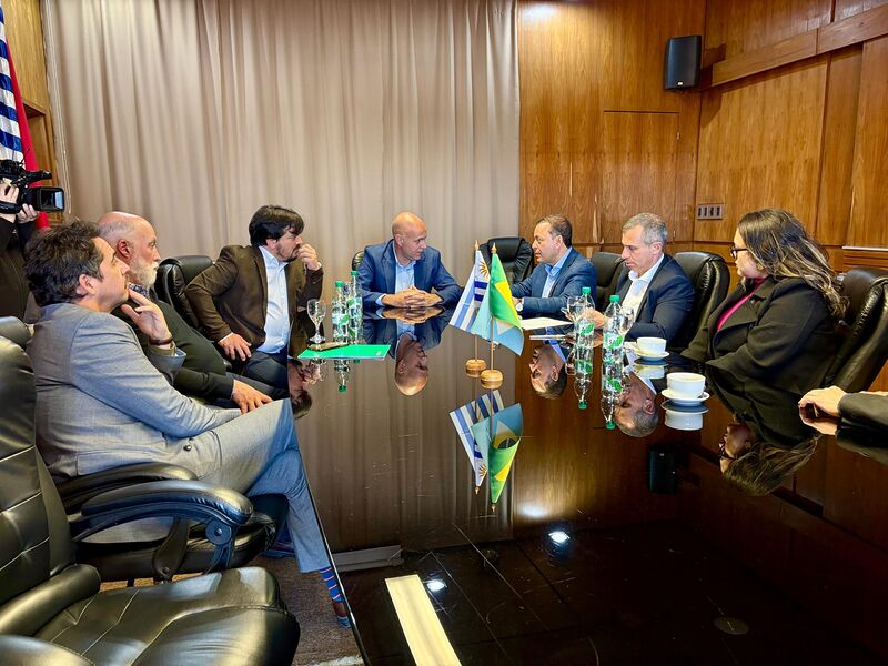 Rodrigo Neves alinha agenda da Cúpula do Mercocidades em reunião no Uruguai – Prefeitura Municipal de Niterói