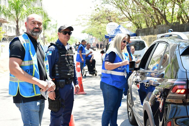 Blitz educativa encerra Semana Nacional do Trânsito em Nova Iguaçu