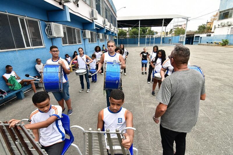 Nova Iguaçu celebra Independência com desfile cívico no Paço Municipal