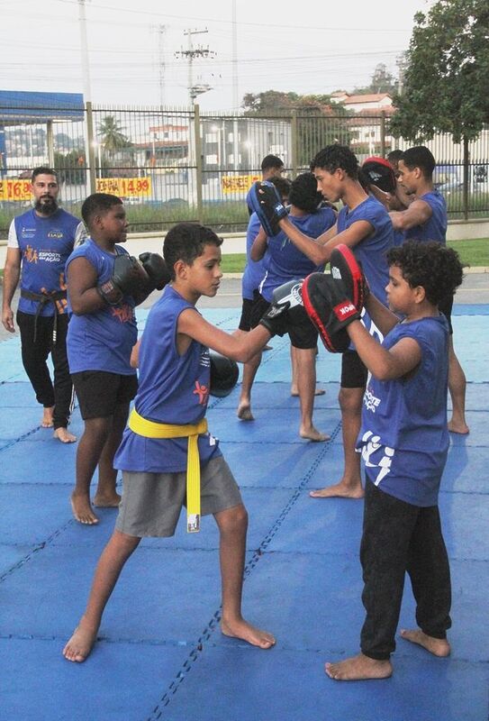 Projeto Esporte em Ação oferece aulas gratuitas de Kickboxing
