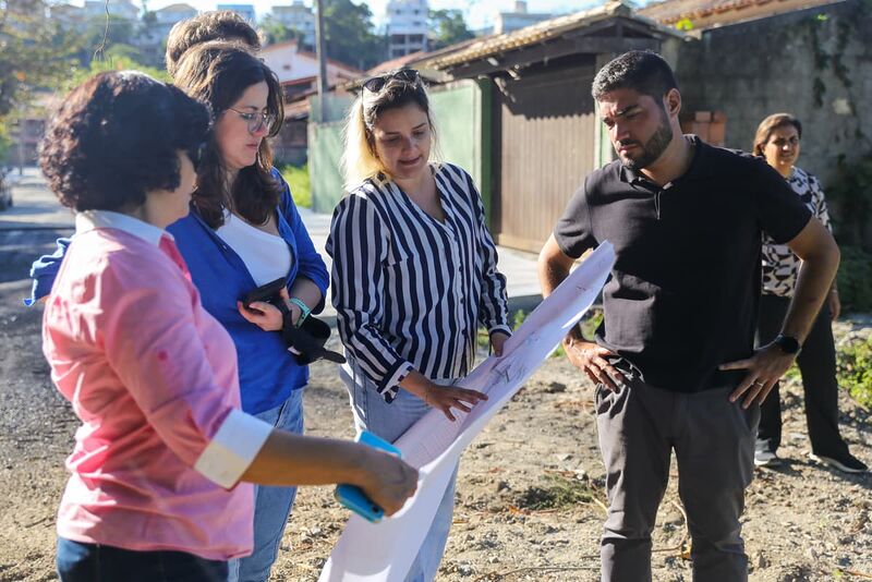 Técnicos do BNDES fazem visita a locais de Niterói que vão receber investimentos do PRO Sustentável 2 – Prefeitura Municipal de Niterói