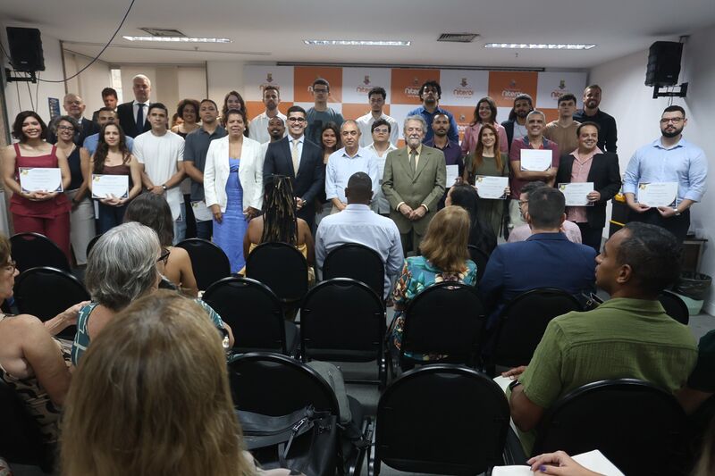 Prefeitura empossa aprovados no concurso da Niterói Prev – Prefeitura Municipal de Niterói
