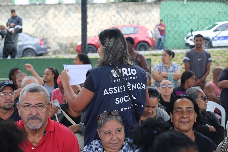 CadMóvel chega ao Engenho da Rainha e supera 3.700 atendimentos a pessoas de baixa renda – Prefeitura da Cidade do Rio de Janeiro