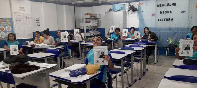 Turmas do EJA de escola em Vista Alegre produzem jornal e homenageiam professores