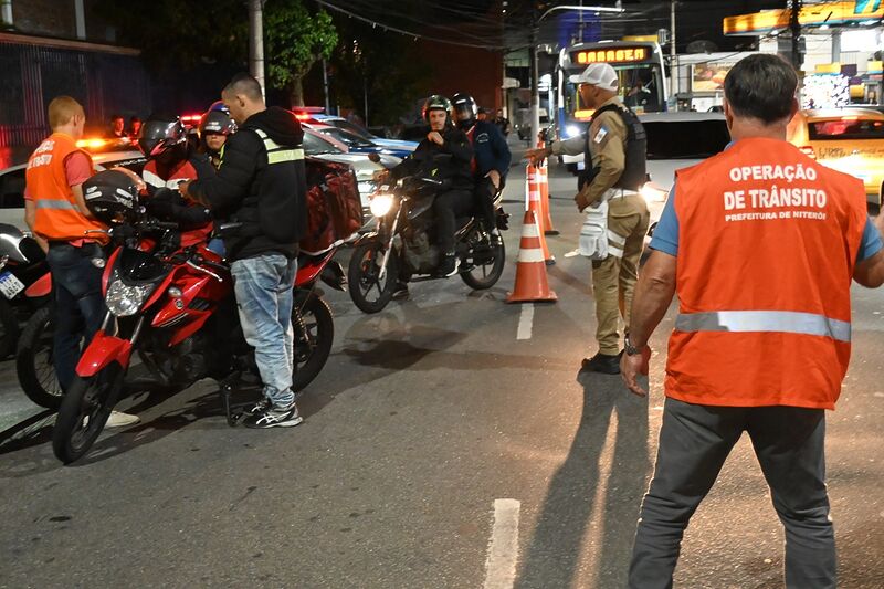 Ação da Prefeitura em Santa Rosa autua 22 motos por irregularidades no escapamento – Prefeitura Municipal de Niterói