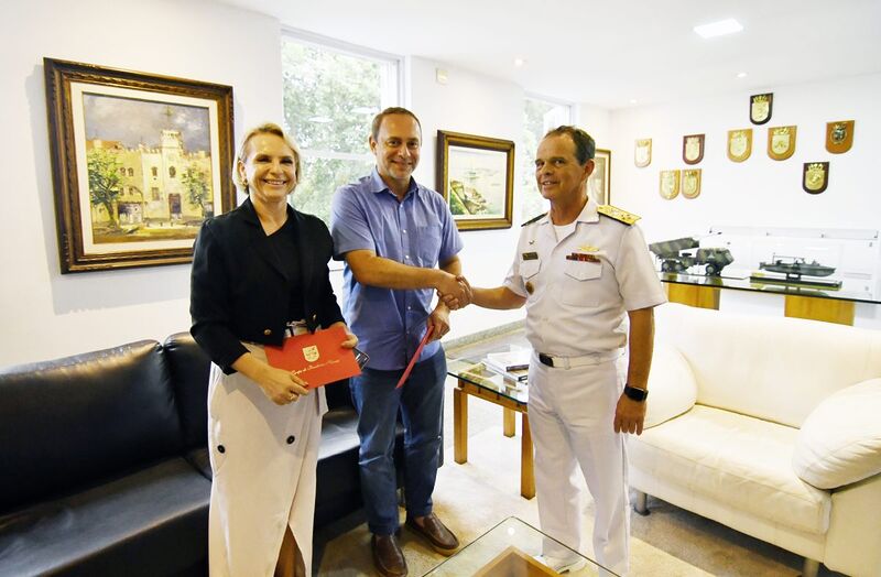 Prefeitura de Nova Iguaçu e Marinha do Brasil firmam parceria para qualificação profissional de jovens em área de vulnerabilidade social