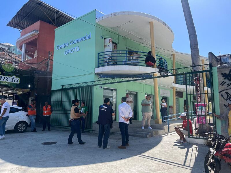 Prefeitura do Rio conclui revitalização do Centro Comercial da Grota, no Complexo do Alemão – Prefeitura da Cidade do Rio de Janeiro