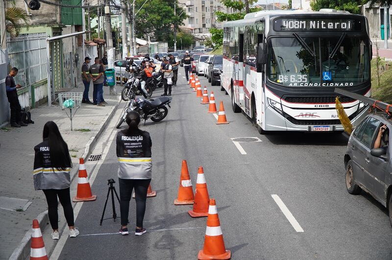 Tolerância Zero fiscaliza mais de 500 motos em uma semana
