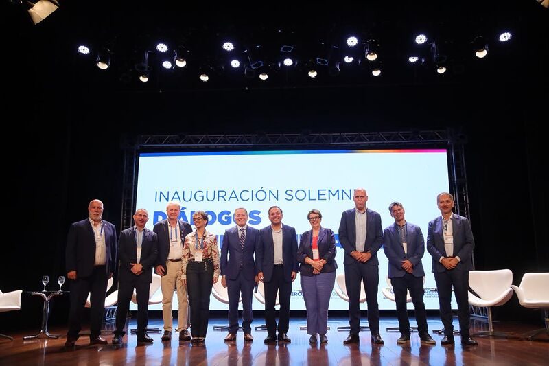 Dezenas de prefeitos da América Latina visitam o Centro Integrado de Segurança Pública de Niterói – Prefeitura Municipal de Niterói