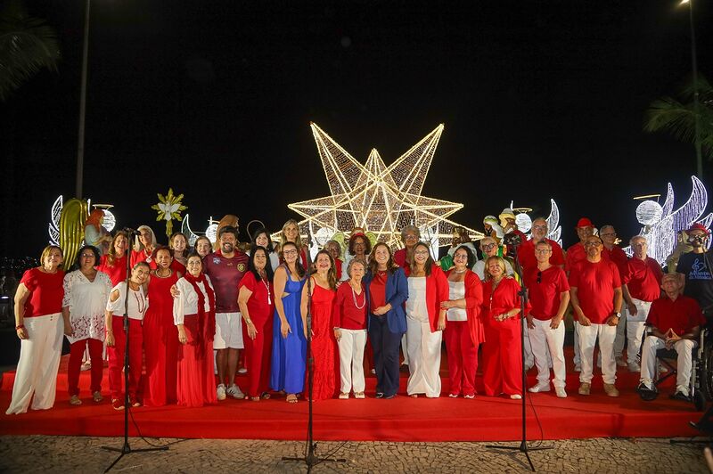Prefeitura de Niterói inaugura iluminação do Natal Estrelado na Praça do Rádio Amador – Prefeitura Municipal de Niterói