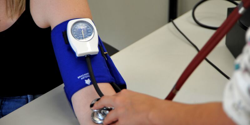 Entidades médicas alertam para prescrição de testosterona para mulher