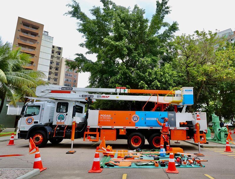Comlurb e Light Conecta iniciam parceria para serviços de poda na cidade do Rio – Prefeitura da Cidade do Rio de Janeiro