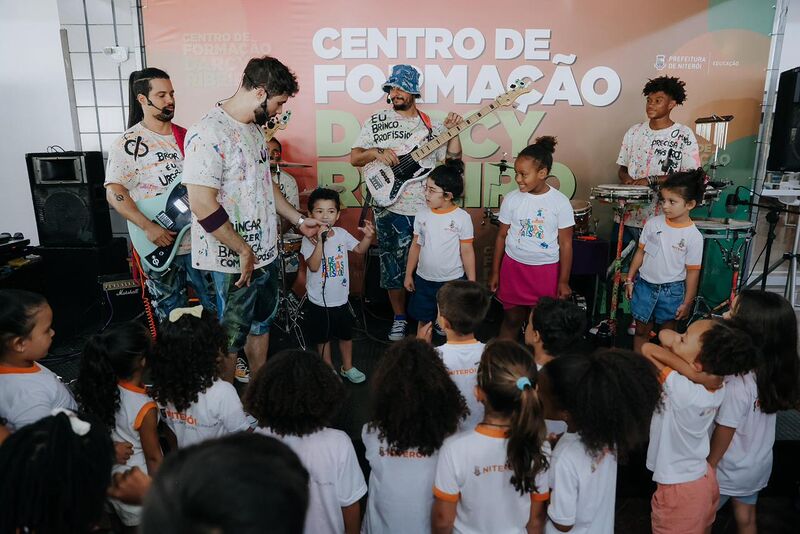 Programa Tô de Férias na Escola leva brincadeiras e experiências educativas a alunos da Rede Municipal – Prefeitura Municipal de Niterói