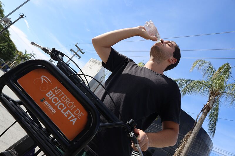 Secretaria de Saúde de Niterói reforça alerta e orientações à população sobre verão e altas temperaturas – Prefeitura Municipal de Niterói