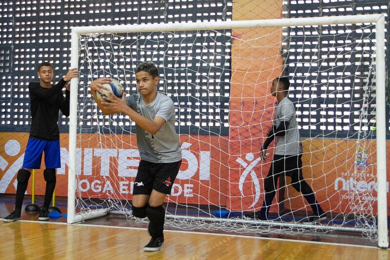 Equipes do Centro de Treinamento “Niterói Joga em Rede” disputam a Copa Zero de futsal – Prefeitura Municipal de Niterói