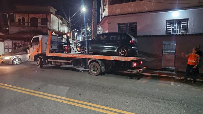 Prefeitura de Niterói remove veículos abandonados na Zona Norte – Prefeitura Municipal de Niterói