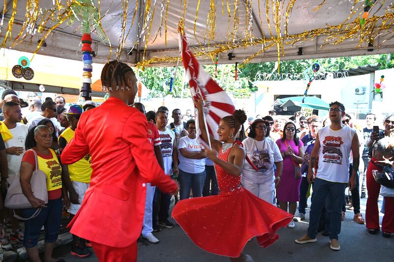 Bloco da Clin completa 20 anos com carnaval sustentável em São Lourenço – Prefeitura Municipal de Niterói