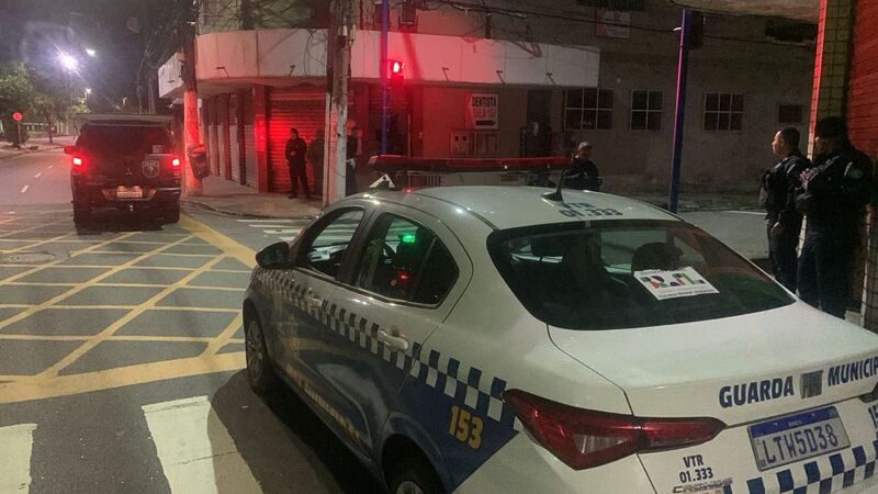 Guarda Municipal prende homens que furtaram padaria em São Gonçalo