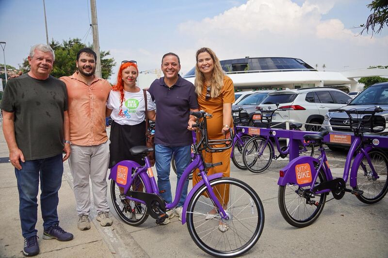 Prefeito Rodrigo Neves assina ordem de início das obras do novo Bicicletário de Charitas  – Prefeitura Municipal de Niterói