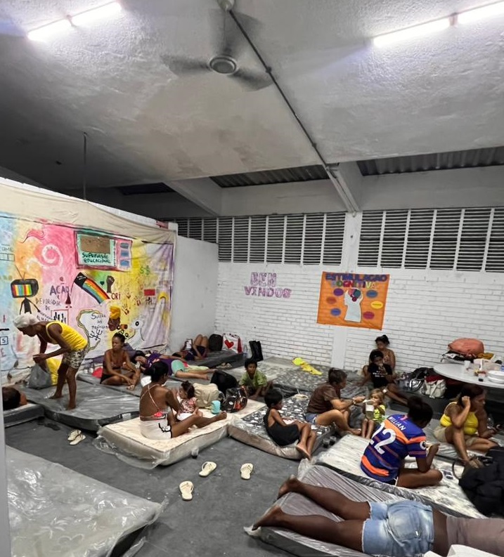 Prefeitura dá assistência a moradores do Salgueiro após inundação na região
