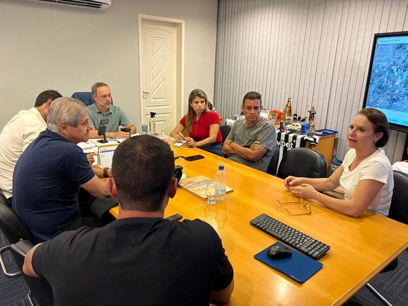 Prefeitura de Nova Iguaçu instala gabinete de crise após fortes chuvas
