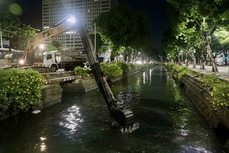Prefeitura do Rio conclui serviços para prevenir alagamentos na região do Sambódromo – Prefeitura da Cidade do Rio de Janeiro