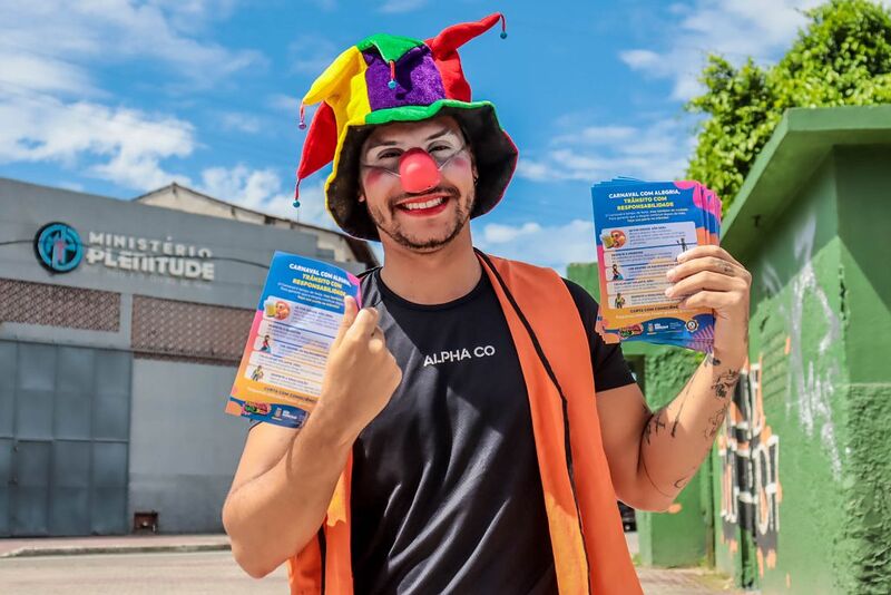 Prefeitura realiza ação de conscientização no trânsito no bairro Zé Garoto