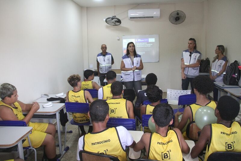 Secretaria de Políticas sobre Álcool e Drogas realiza atividade socioeducativa com jovens no Arsenal