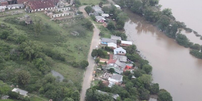 Quatro regiões do Brasil têm alerta de chuvas intensas até sábado (7)