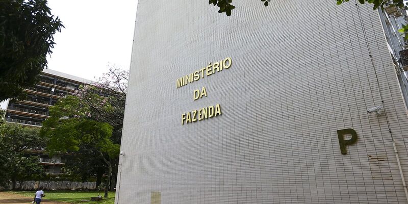 Brasil capta US$ 4,5 bilhões em títulos no mercado internacional