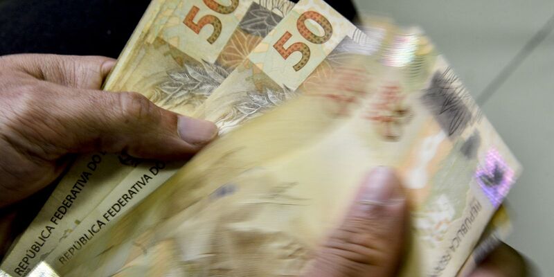 Mercado reduz previsão da inflação para 3,99% este ano