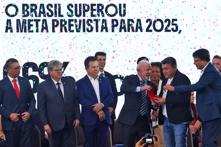 Brasília (DF), 23/03/2026 - O presidente da República, Luiz Inácio Lula da Silva, participa da cerimônia de premiação da 2ª edição do Selo Nacional Compromisso com a Alfabetização. Foto: Valter Campanato/Agência Brasil