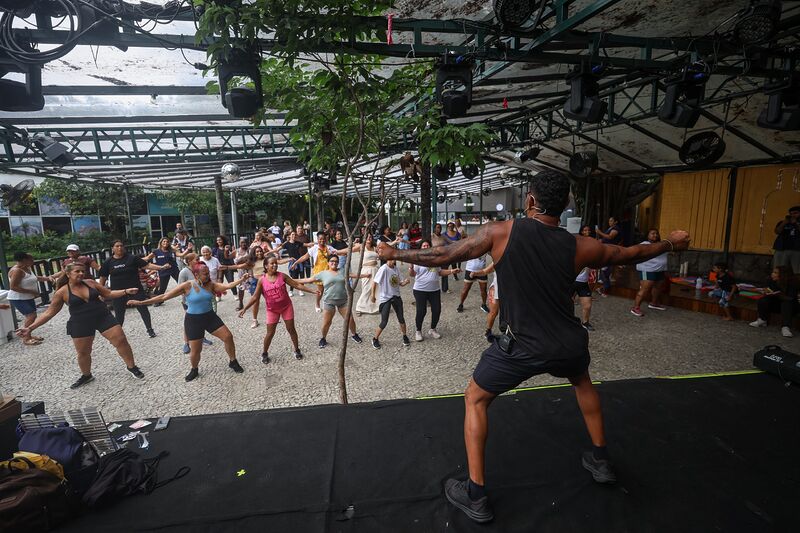 Mães atendidas pelo Cartão da Primeira Infância Carioca ganham programação especial com café da manhã e aula de zumba – Prefeitura da Cidade do Rio de Janeiro