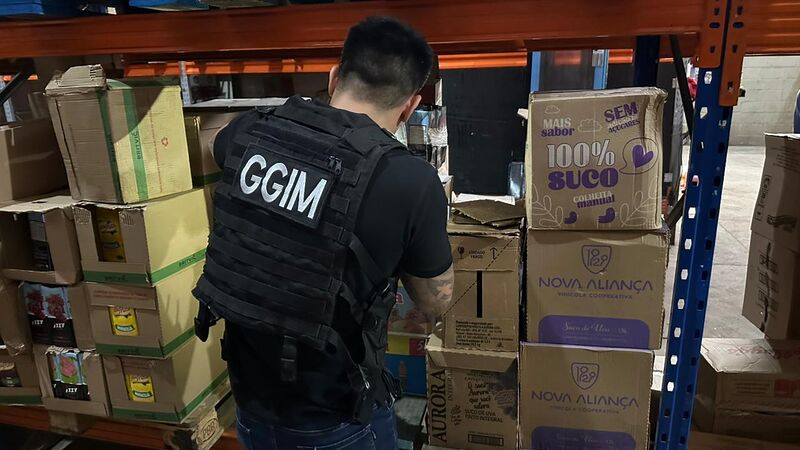 Niterói intensifica Operação Pharmakon e fiscaliza supermercado no Barreto após denúncias de irregularidades sanitárias